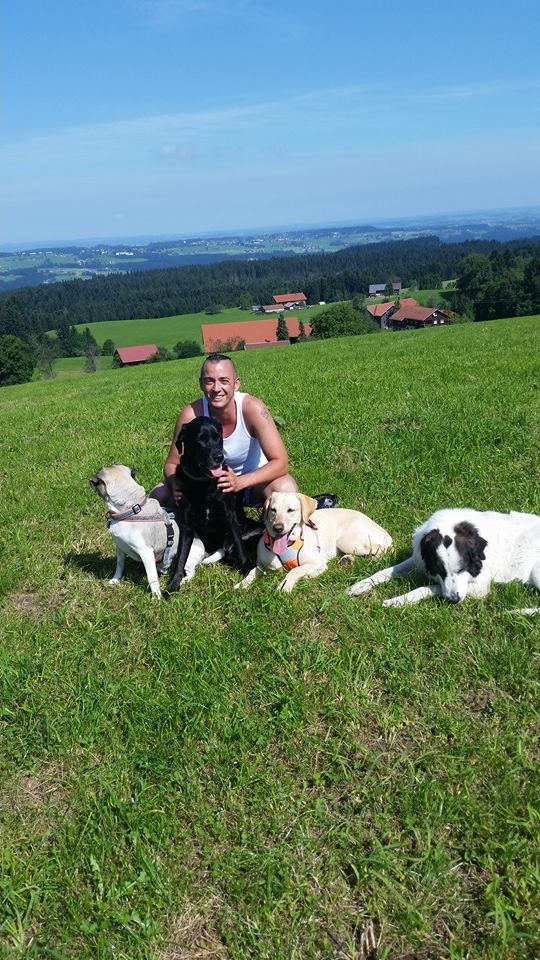 PetCrew e.V. DIE PetCrew